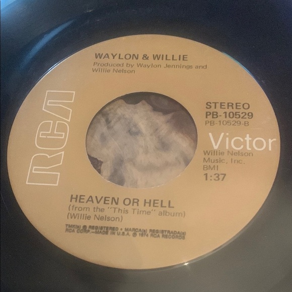 💥3/$20 Vintage Waylon & Willie Vinyl Record 45 RPM - Picture 1 of 4
